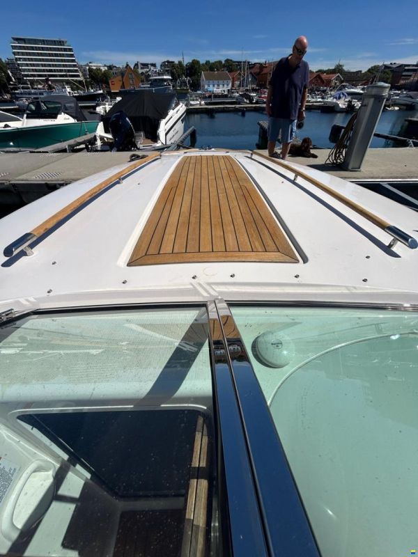 Chris Craft 28 Corsair