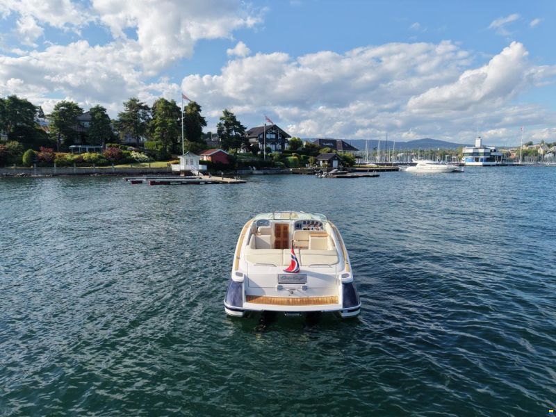 Chris Craft 28 Corsair