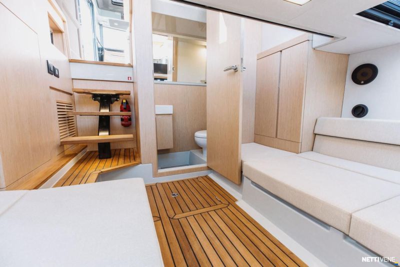 XO Boats 44 EXPLR