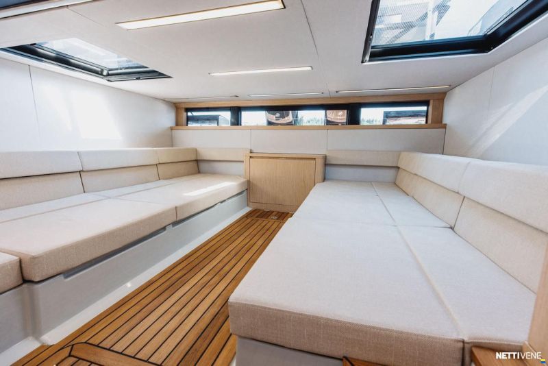 XO Boats 44 EXPLR