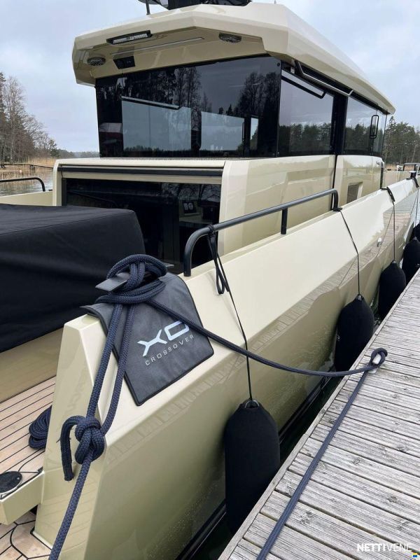 XO Boats 44 EXPLR