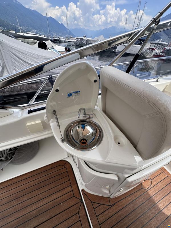 Cranchi Endurance 33