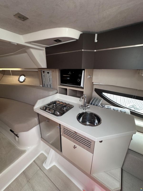 Cranchi Endurance 33