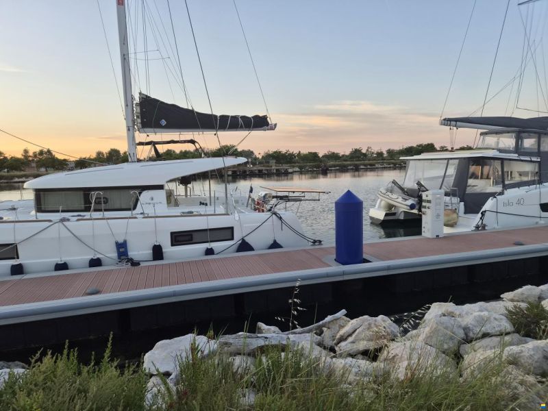 Lagoon 40
