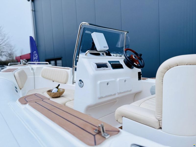 AGA-Marine 640 Spirit