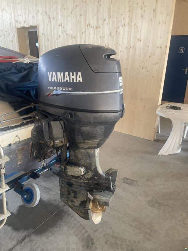 Yamaha Moteur hors-bord Yamaha 50 CV 4 temps
