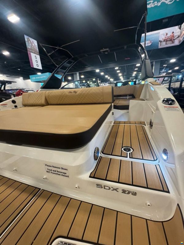 Sea Ray 270 SDX E