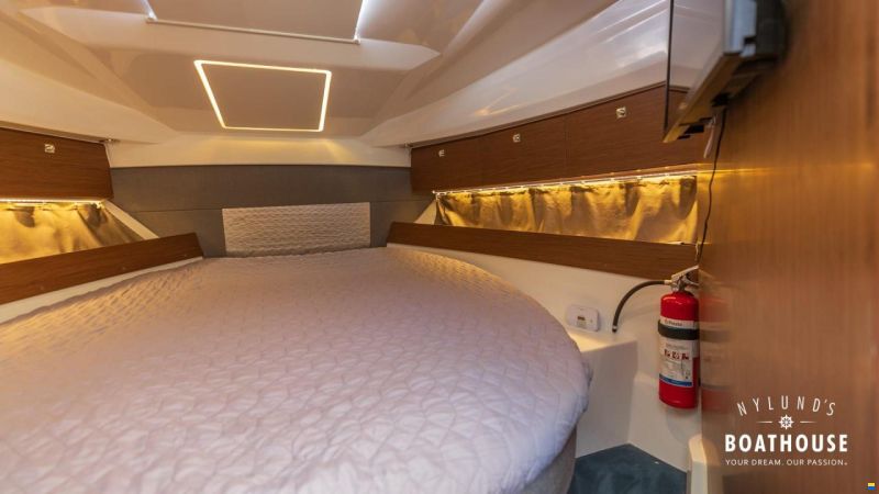 Jeanneau Merry Fisher 895