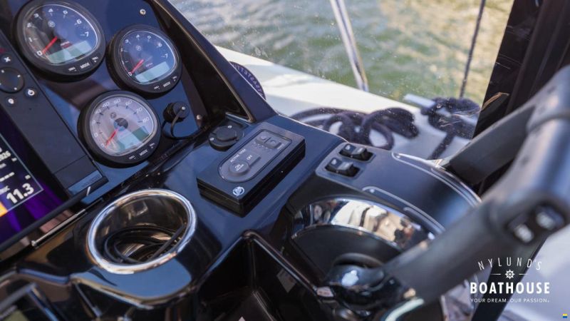 Jeanneau Merry Fisher 895