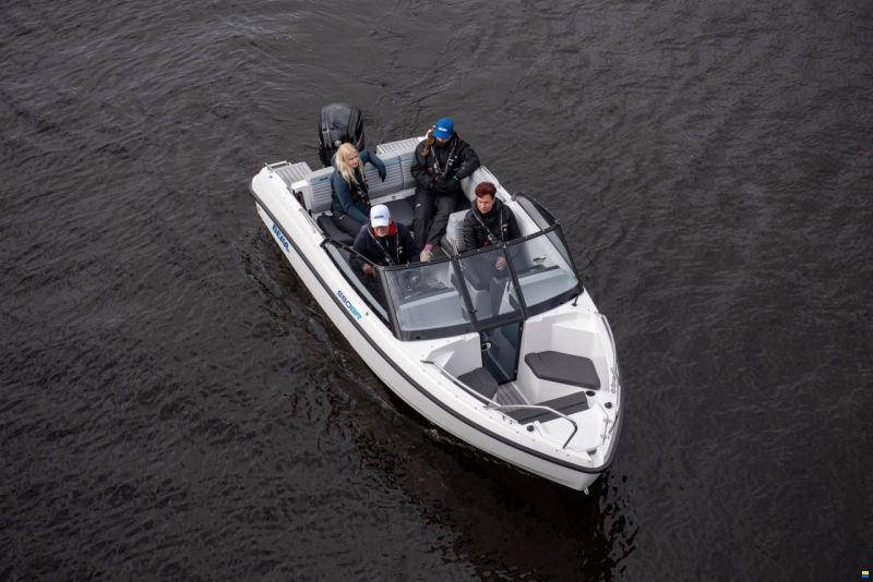 Bella 550 BR