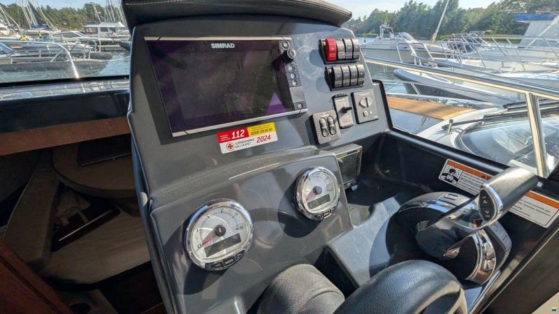 Quicksilver ACTIV 855 CRUISER