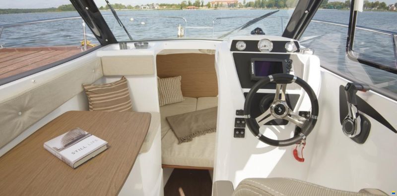 Beneteau Antares 5.80