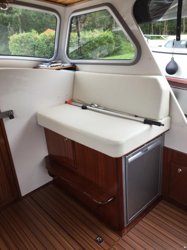 Crown Yacht 9,30