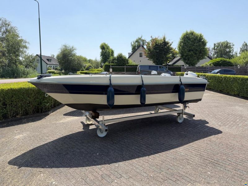 Yamarin 42 Open