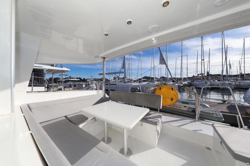 Lagoon 400 S2