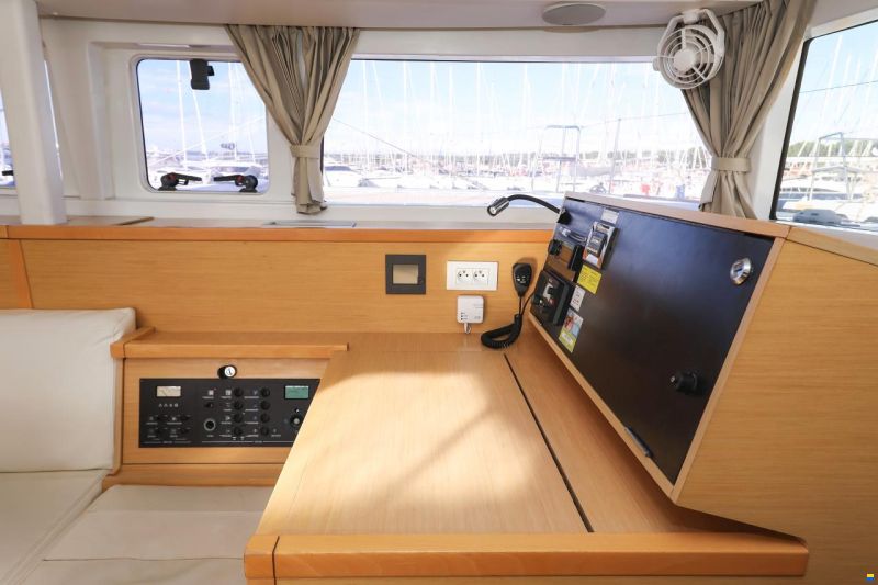 Lagoon 400 S2