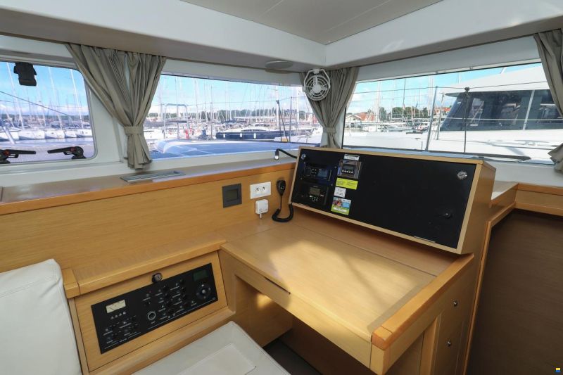 Lagoon 400 S2