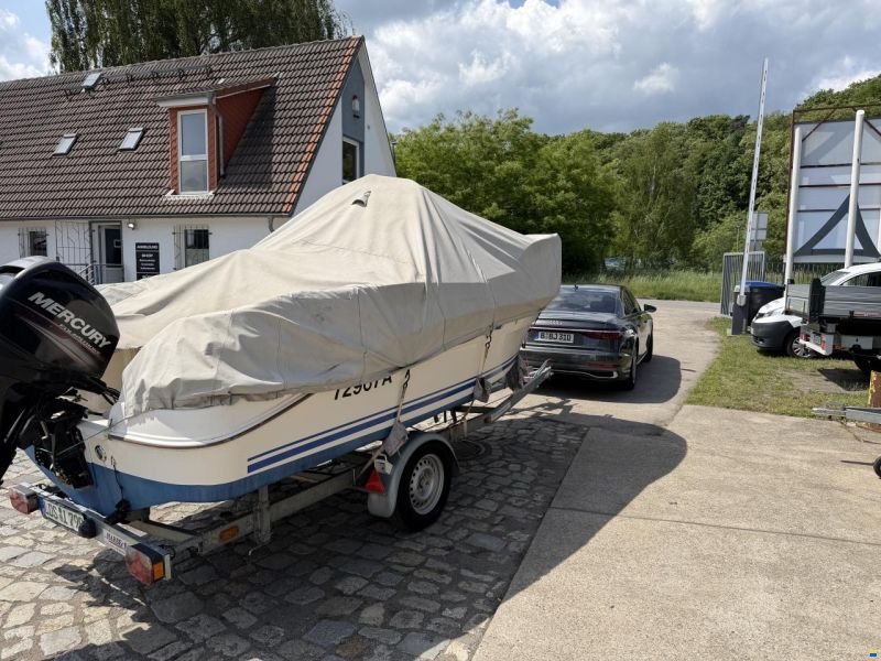 Quicksilver Commander 525