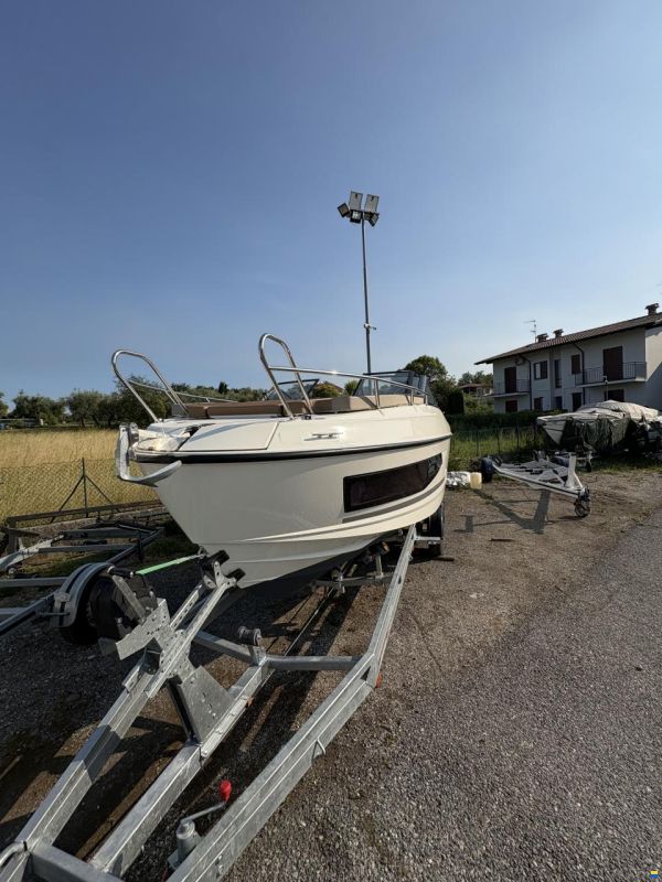 Quicksilver 755 Cruiser