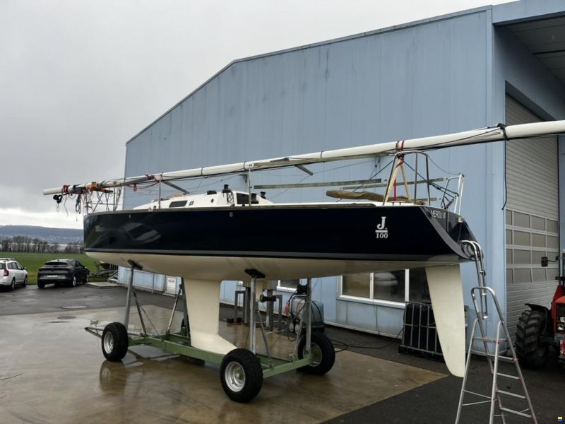 JComposite J100