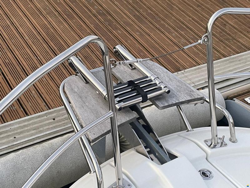 Jeanneau Merry Fisher 895