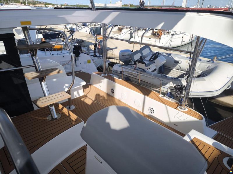 Lagoon 42