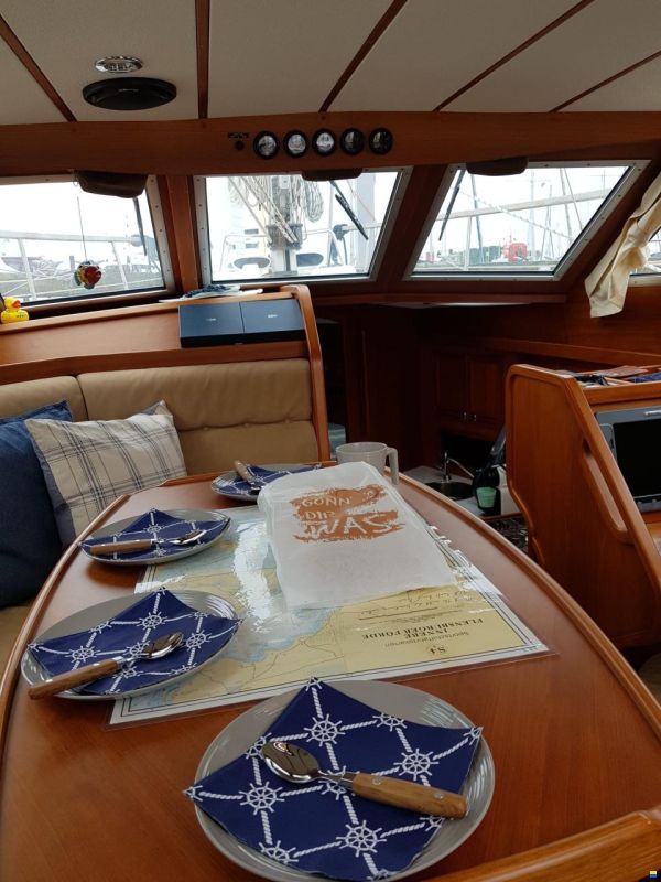 Nauticat 321