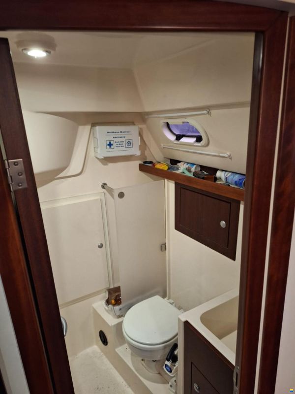 Hanse 320