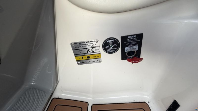 Bayliner 245 SB