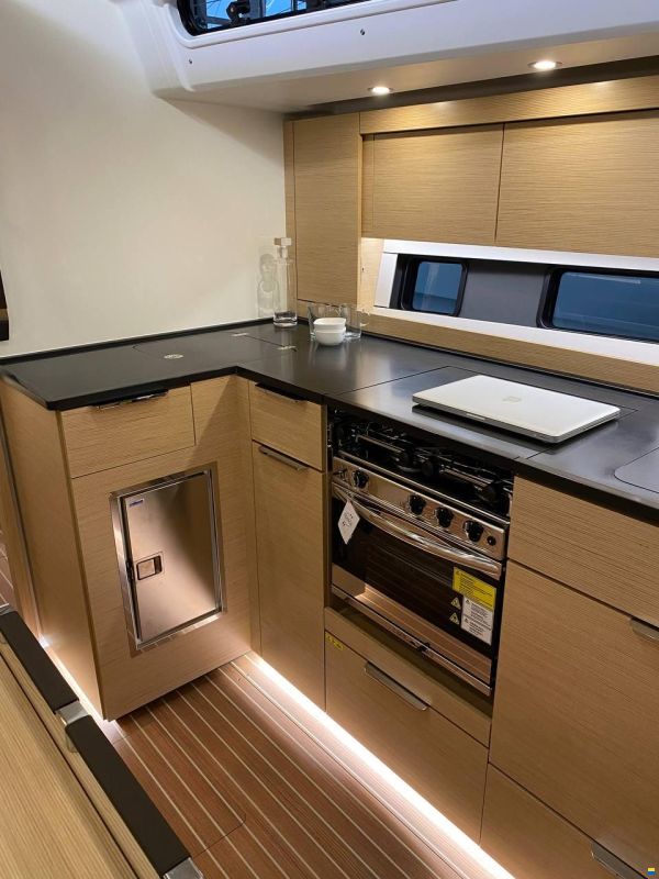 Hanse 460