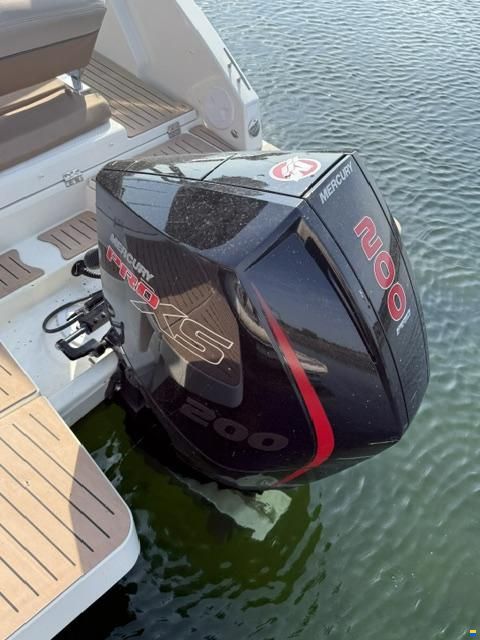 Quicksilver 675 Bow Rider/200 pro xs