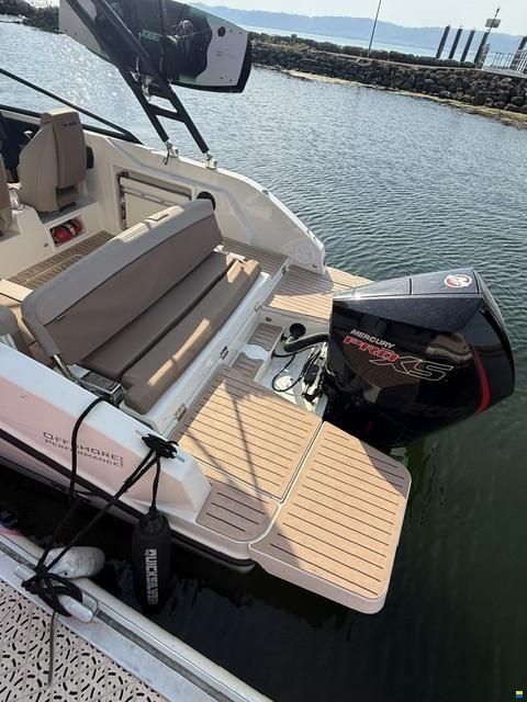 Quicksilver 675 Bow Rider/200 pro xs