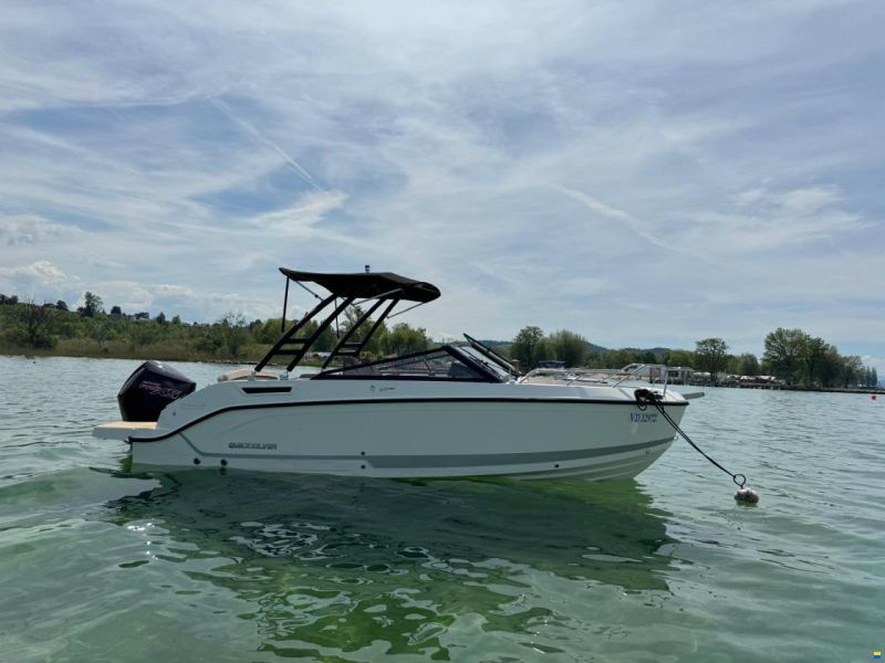 Quicksilver 675 Bow Rider/200 pro xs