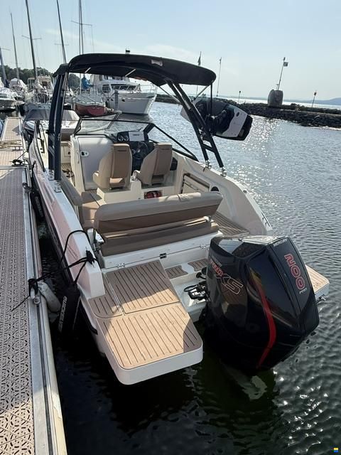 Quicksilver 675 Bow Rider/200 pro xs