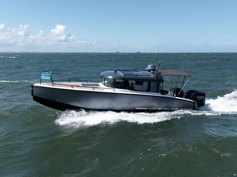 XO Boats 270 RS Front Cabin OB