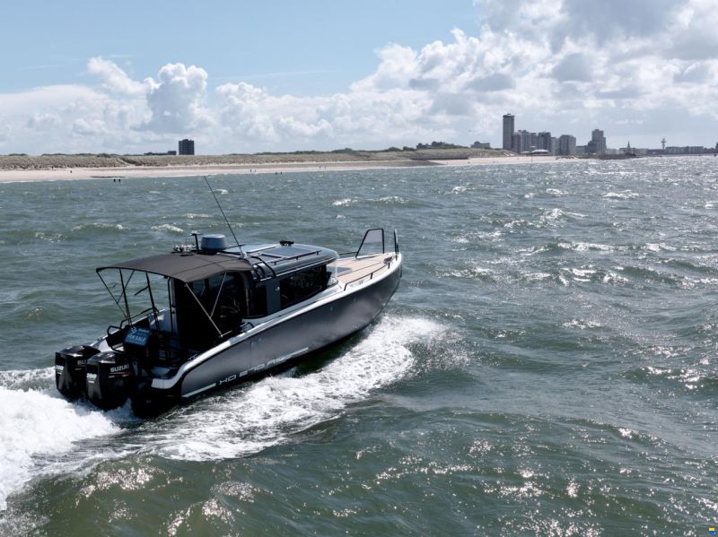XO Boats 270 RS Front Cabin OB