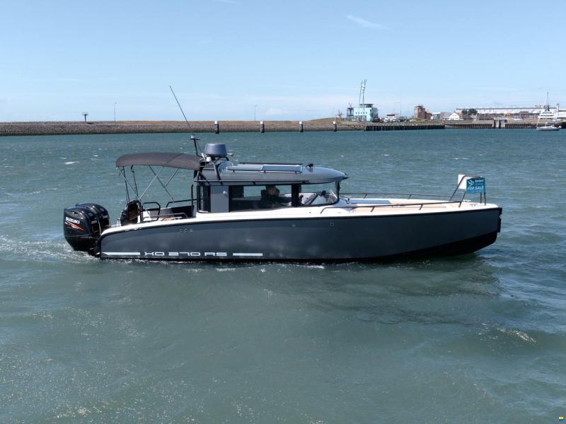 XO Boats 270 RS Front Cabin OB
