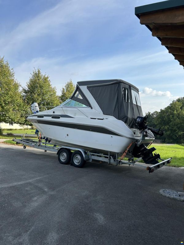 Sea Ray 230Da
