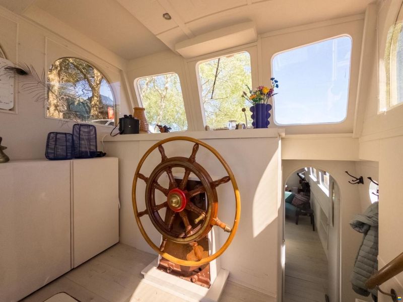 Woontjalk 17,5 x 4,3 m - Ruim Woonschip