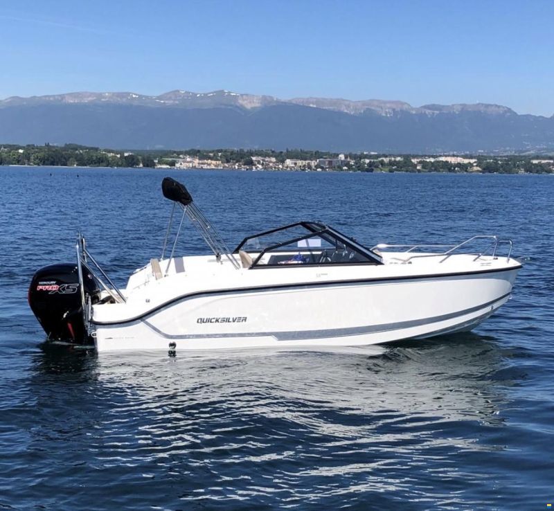 Quicksilver 555 Bowrider
