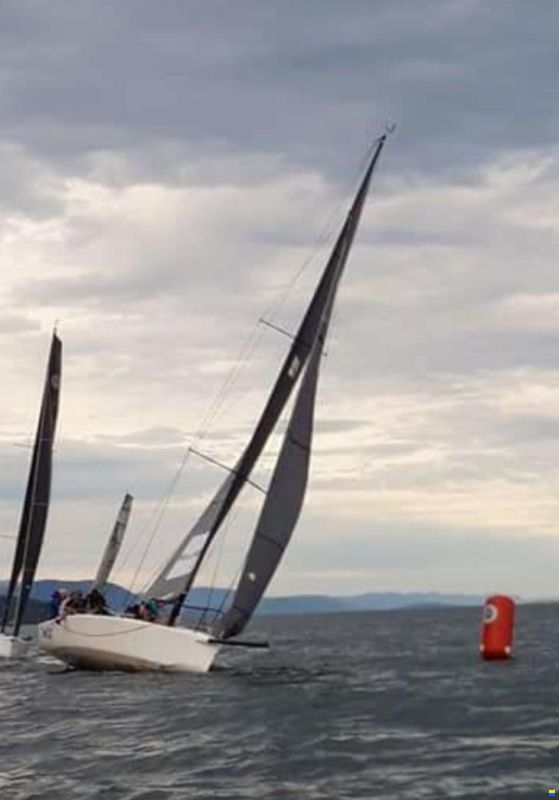 Melges 32