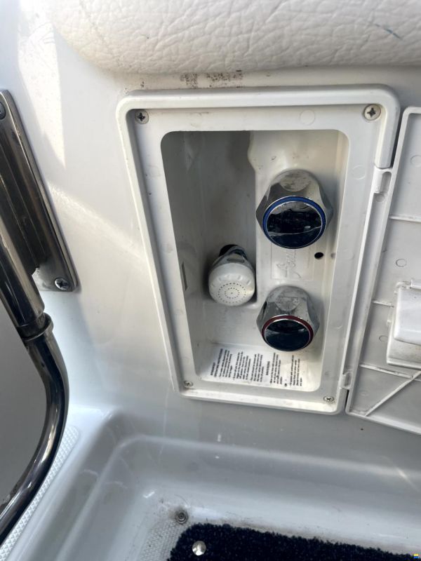 Crownline 270 CR
