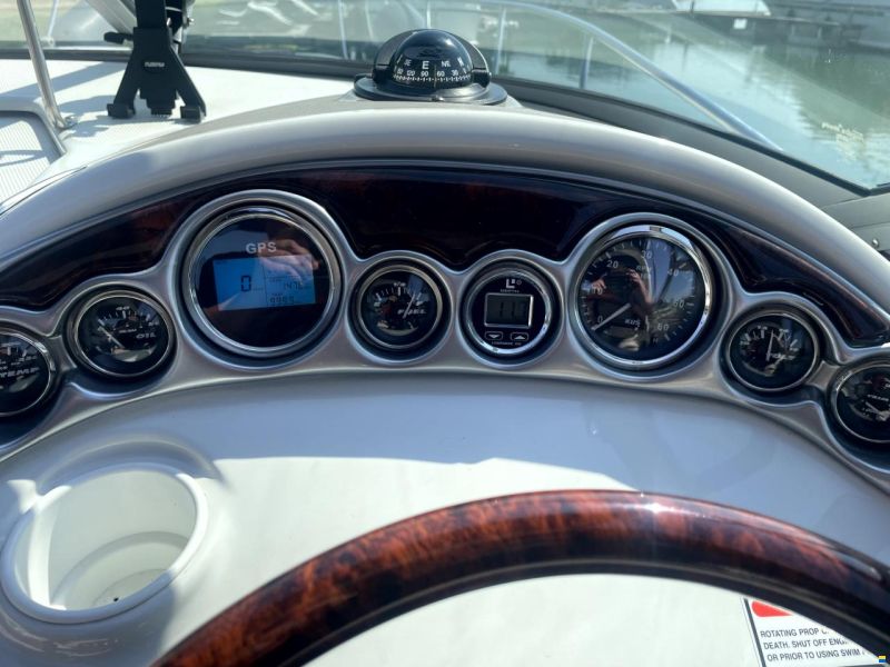 Crownline 270 CR