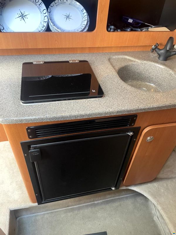 Crownline 270 CR