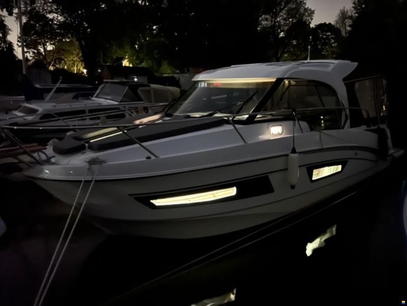 Beneteau Antares 9