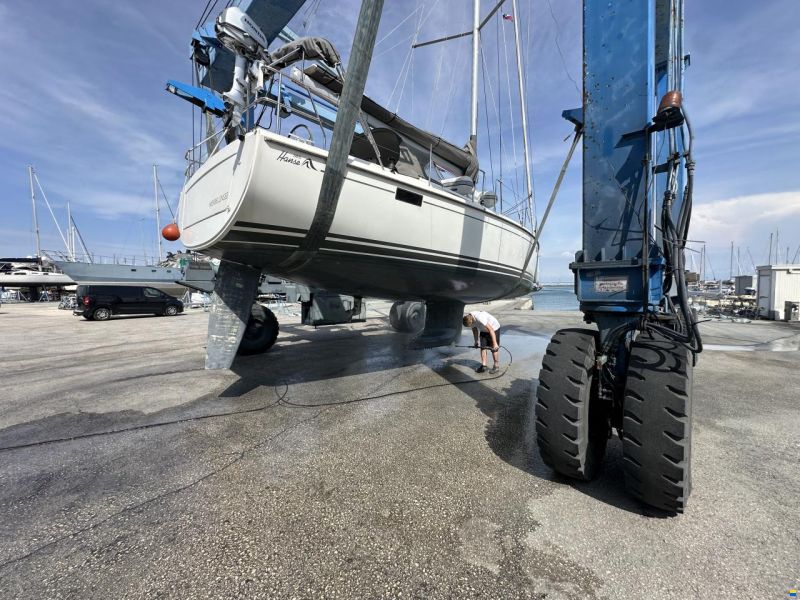 Hanse 385