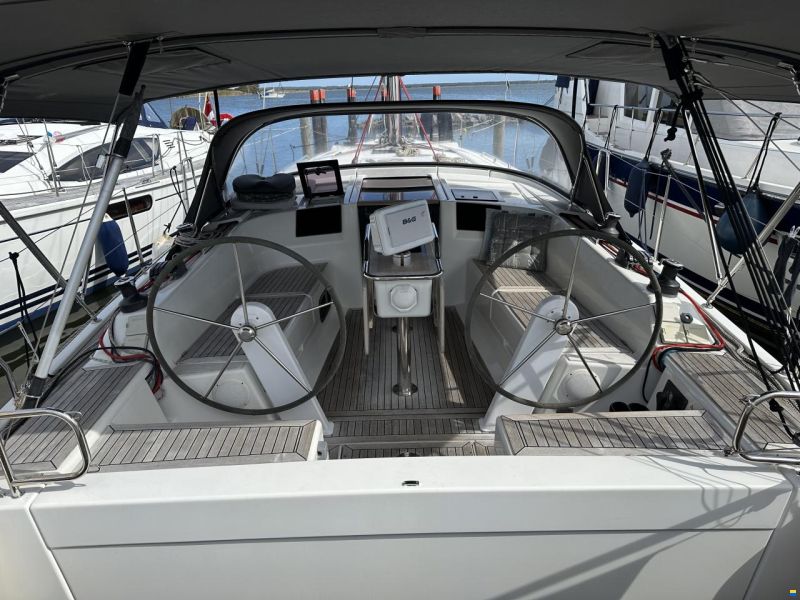 Hanse 385