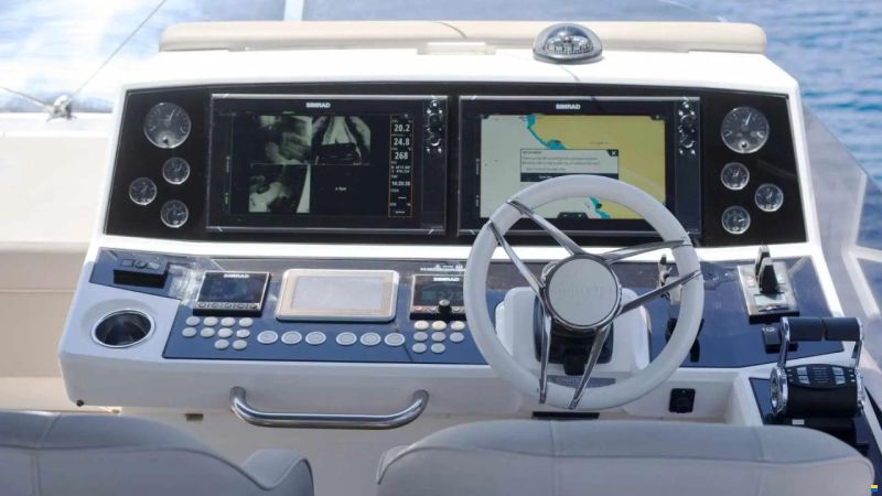 Sunseeker 76 Yacht