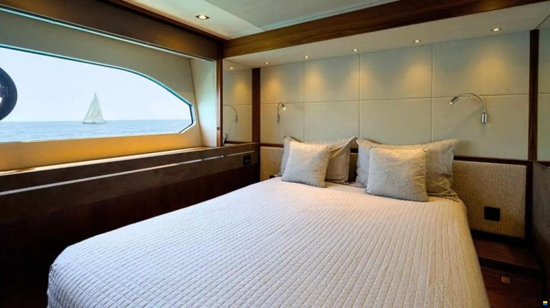 Sunseeker 76 Yacht