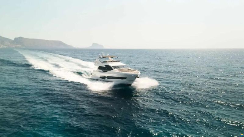 Sunseeker 76 Yacht